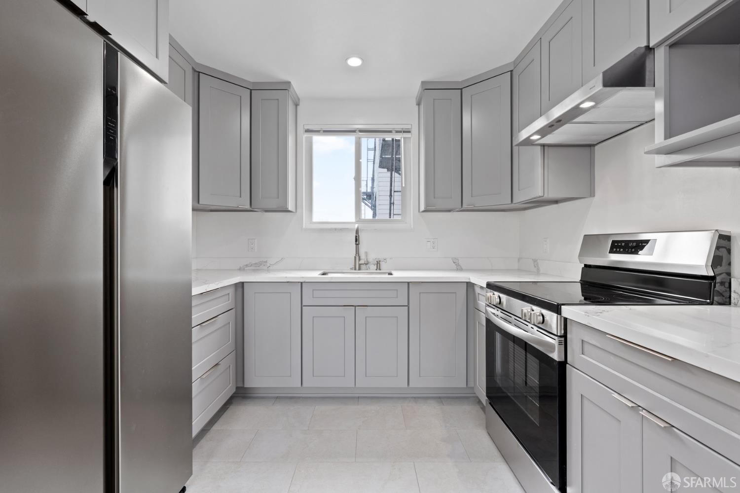 Detail Gallery Image 6 of 10 For 1700 19th Ave #3,  San Francisco,  CA 94122 - 2 Beds | 1 Baths