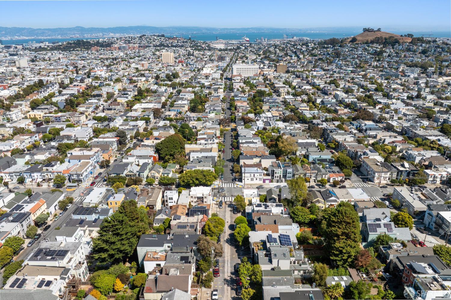 Detail Gallery Image 73 of 75 For 4047 Cesar Chavez St, San Francisco,  CA 94131 - 2 Beds | 1 Baths