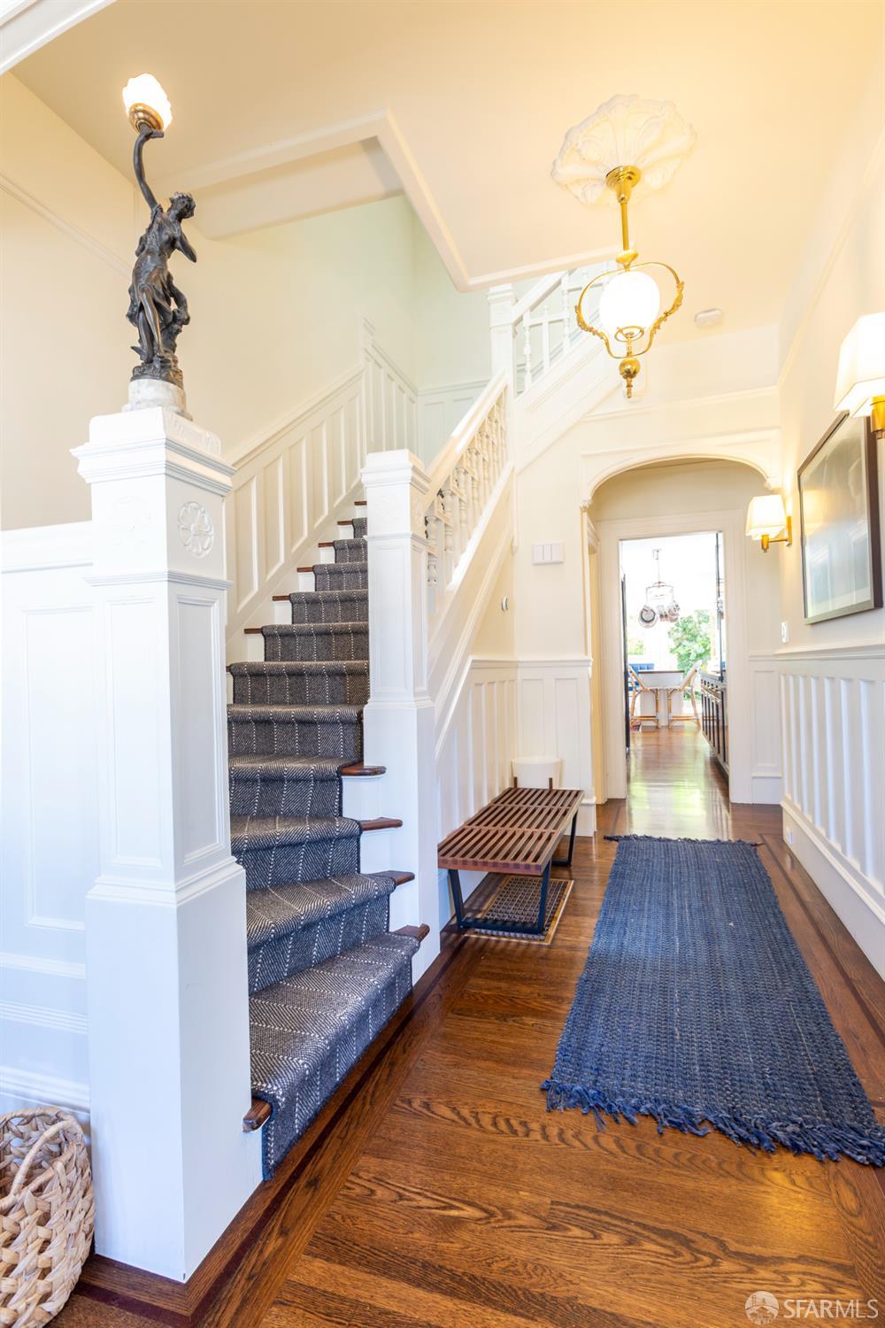 Detail Gallery Image 3 of 37 For 1315 Waller St, San Francisco,  CA 94117 - 5 Beds | 4/2 Baths