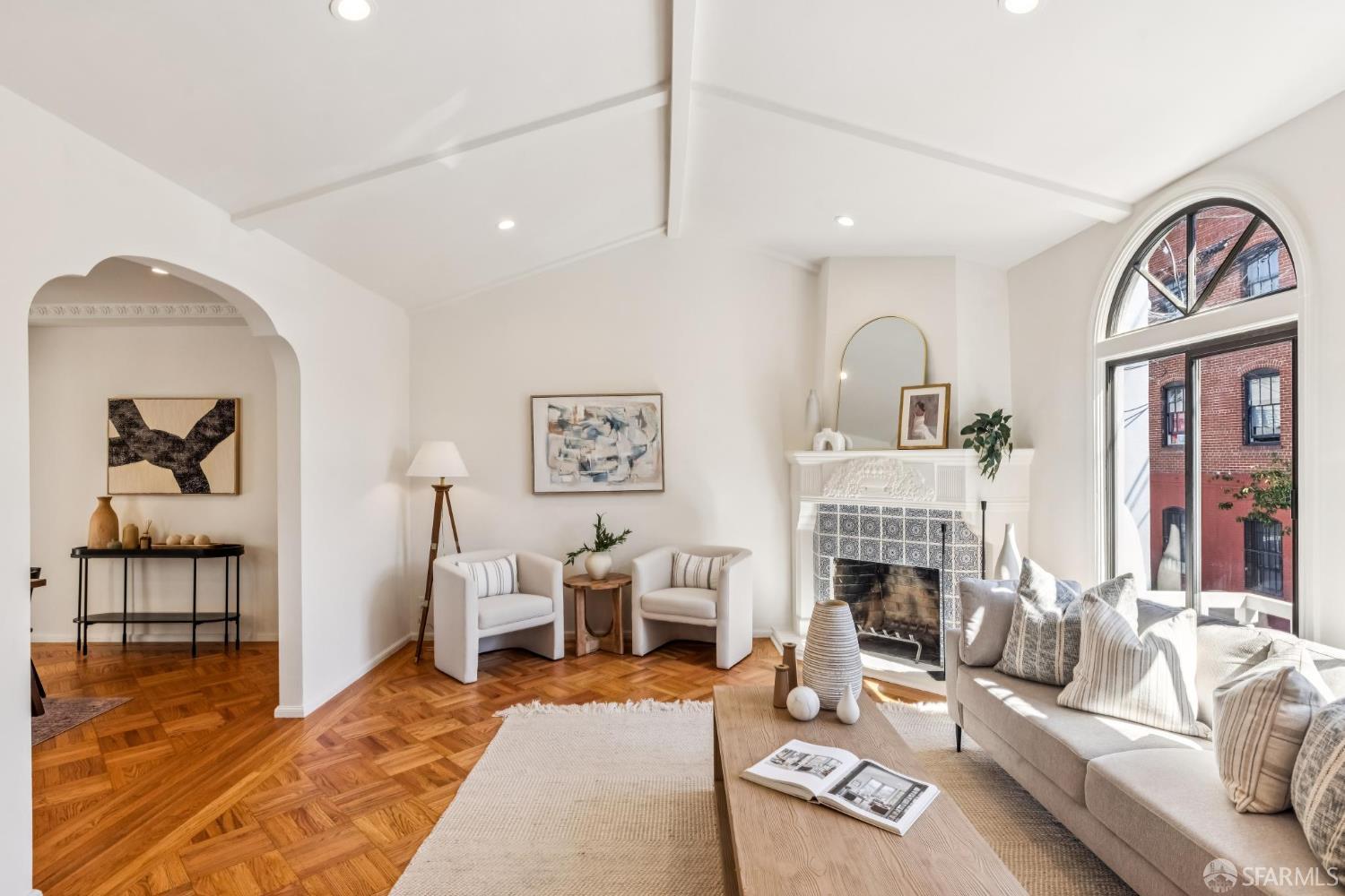 Detail Gallery Image 12 of 70 For 26 Albion St, San Francisco,  CA 94103 - 3 Beds | 2 Baths