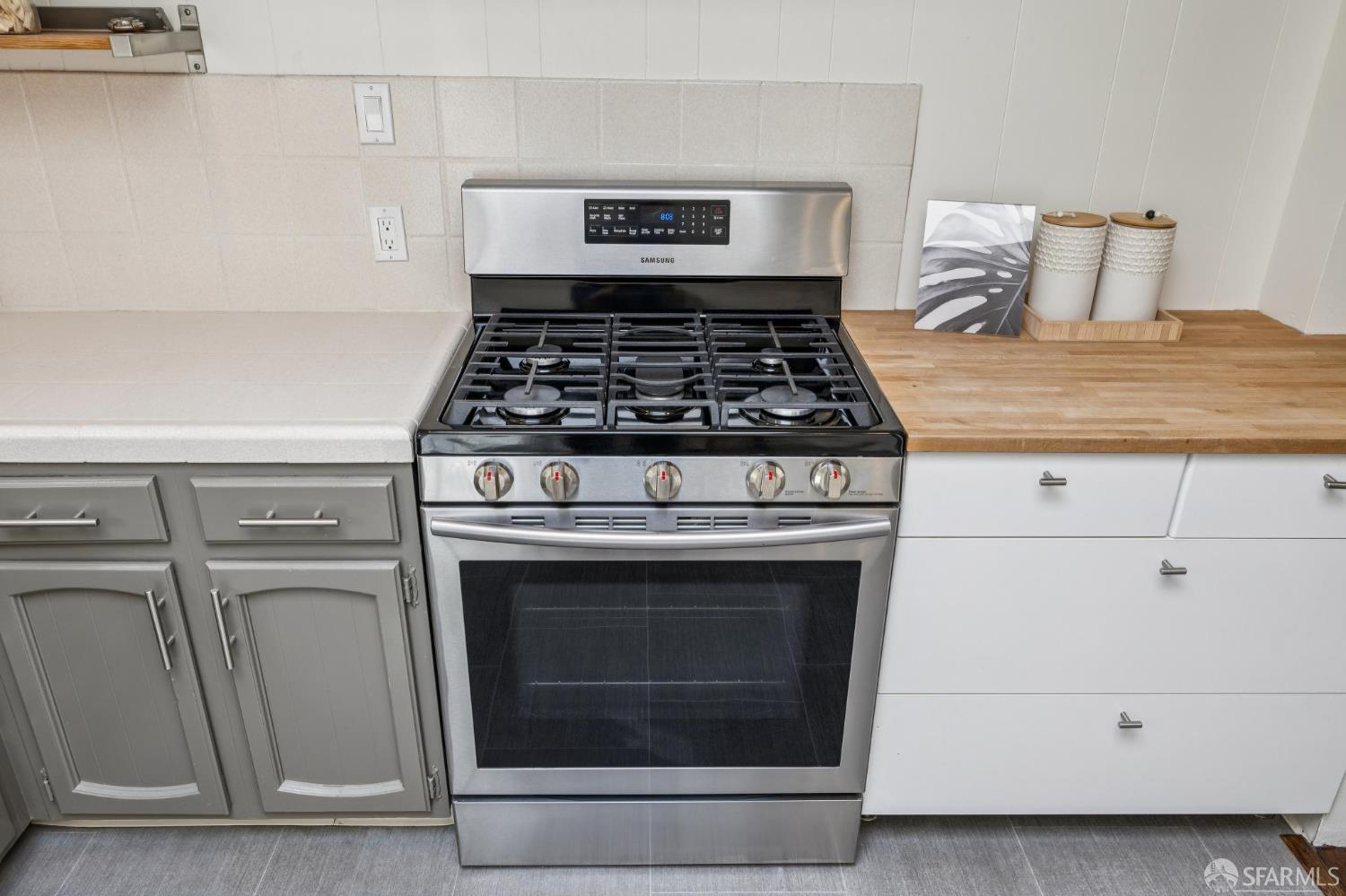 Detail Gallery Image 21 of 53 For 510 8th Ave, Menlo Park,  CA 94025 - 3 Beds | 1 Baths