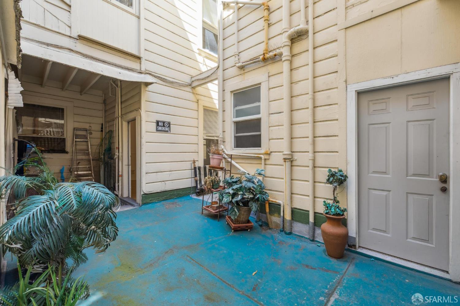 Detail Gallery Image 9 of 23 For 453 Union St, San Francisco,  CA 94133 - – Beds | – Baths