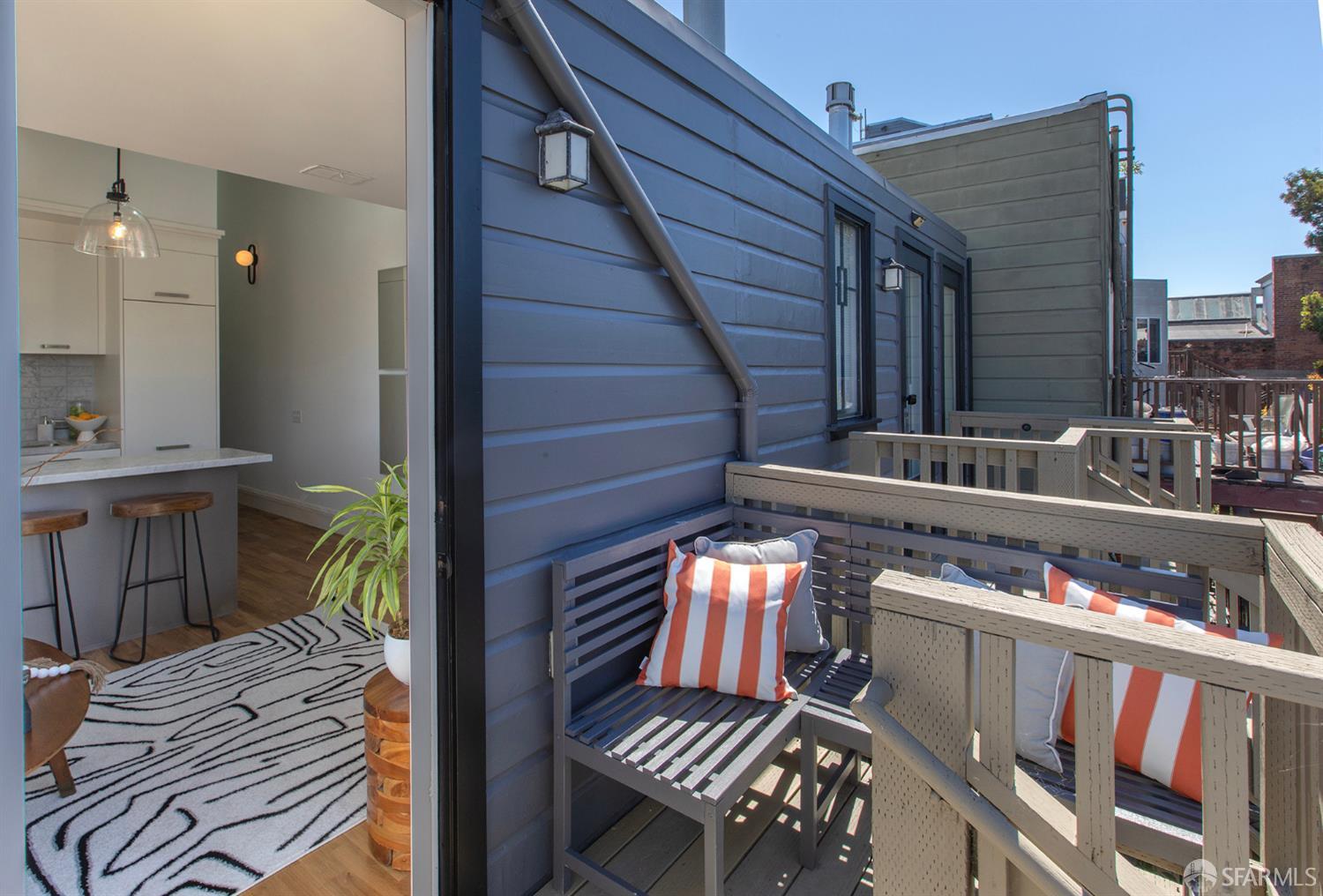 Detail Gallery Image 31 of 47 For 2360 Folsom St a,  San Francisco,  CA 94110 - 2 Beds | 1 Baths