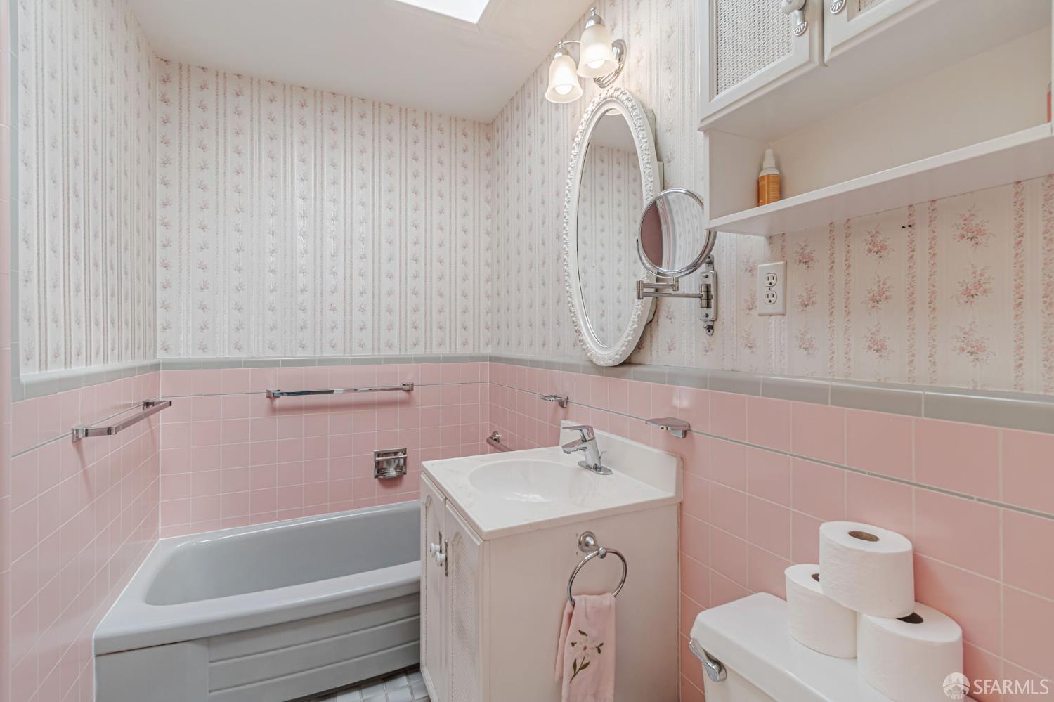 Detail Gallery Image 27 of 45 For 366 Harvard St, San Francisco,  CA 94134 - 4 Beds | 2 Baths