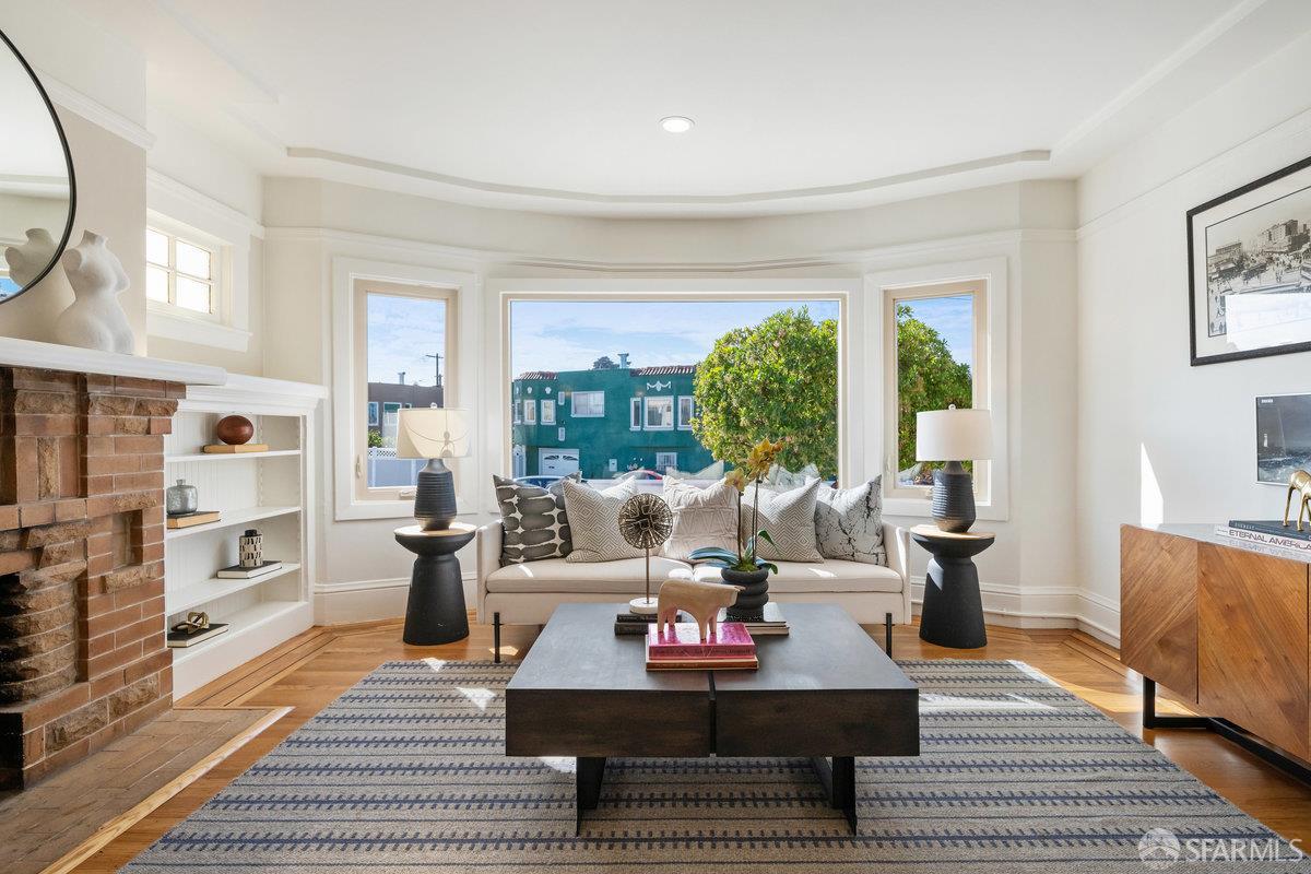 Detail Gallery Image 4 of 71 For 291 Capistrano Ave, San Francisco,  CA 94112 - 2 Beds | 1 Baths