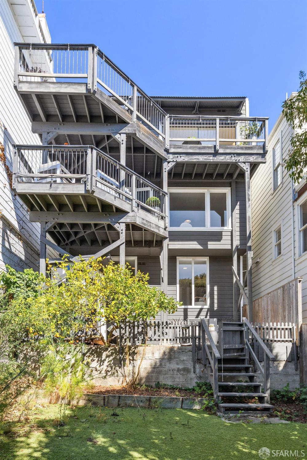 Detail Gallery Image 41 of 47 For 27 Saturn St, San Francisco,  CA 94114 - 3 Beds | 2 Baths