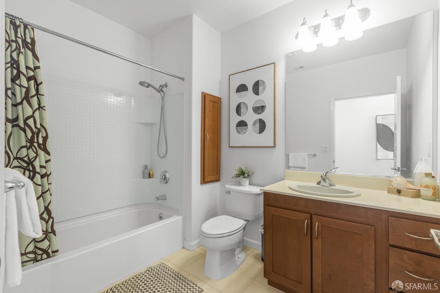 Detail Gallery Image 26 of 38 For 1388 Broadway #309,  Millbrae,  CA 94030 - 3 Beds | 2 Baths