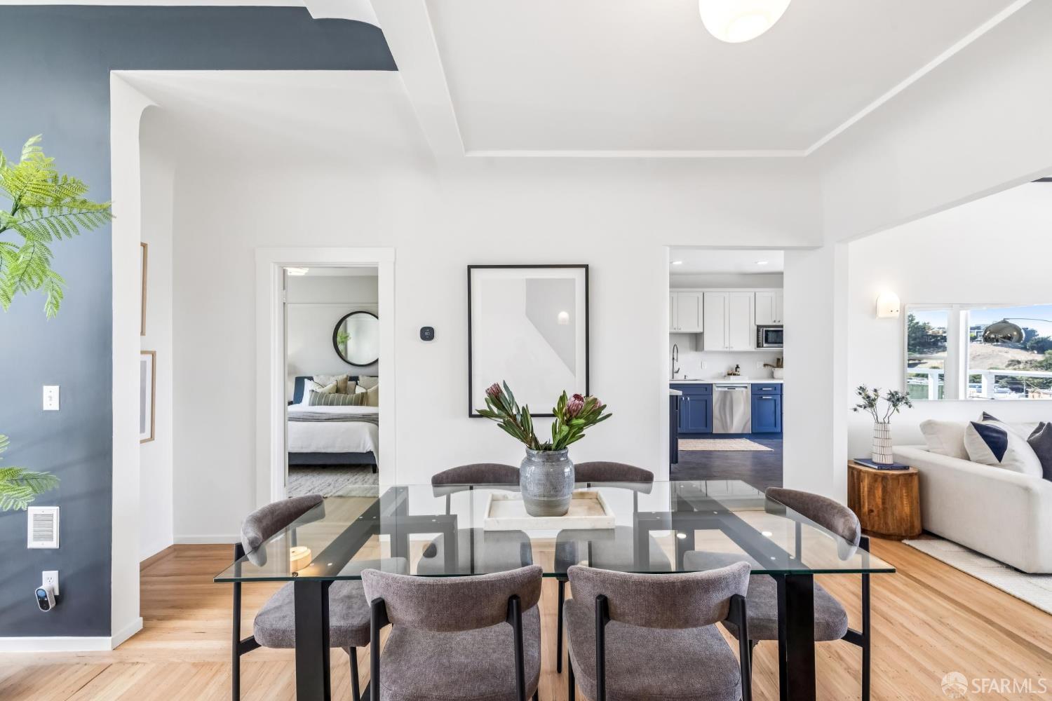 Detail Gallery Image 25 of 97 For 59 Mars St, San Francisco,  CA 94114 - 3 Beds | 2 Baths