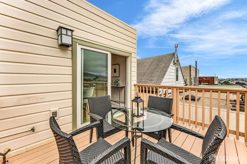 Detail Gallery Image 21 of 85 For 371 Hearst Ave, San Francisco,  CA 94112 - 3 Beds | 2 Baths