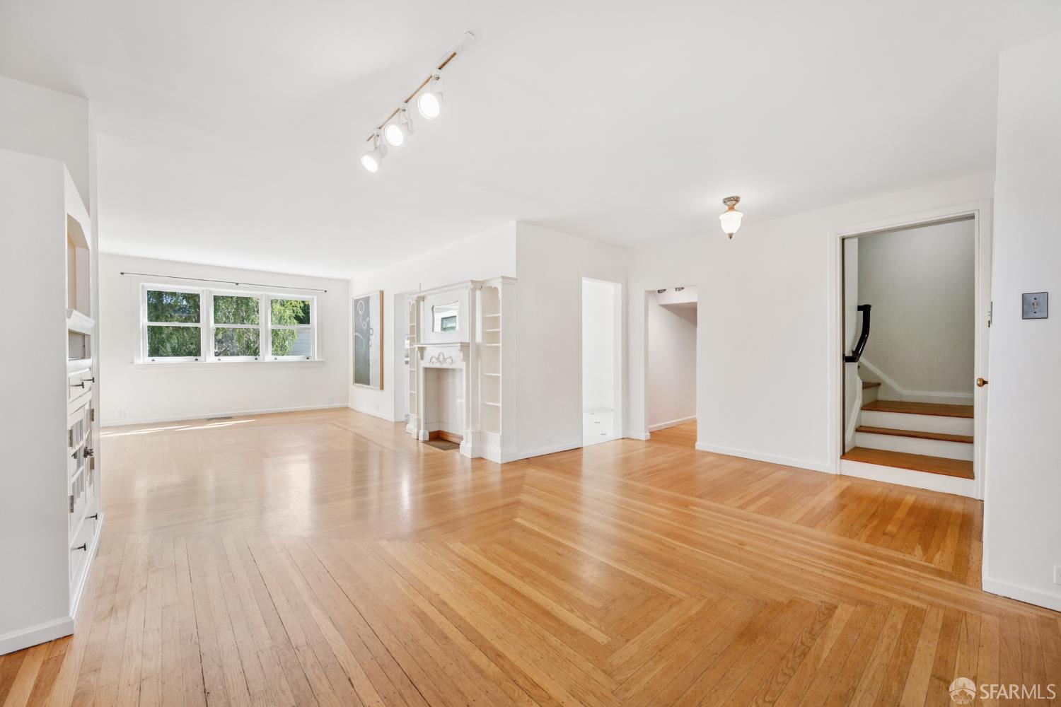 Detail Gallery Image 10 of 75 For 4047 Cesar Chavez St, San Francisco,  CA 94131 - 2 Beds | 1 Baths