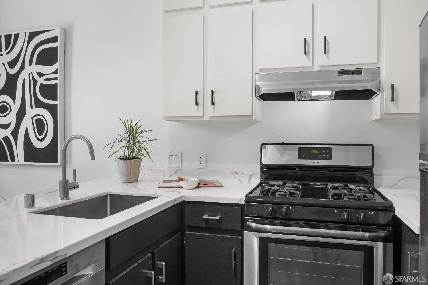 Detail Gallery Image 7 of 41 For 1002 Rhode Island St #1,  San Francisco,  CA 94107 - 2 Beds | 1/1 Baths