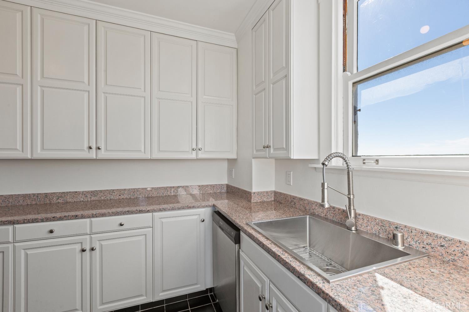 Detail Gallery Image 17 of 48 For 1250 Jones St #1602,  San Francisco,  CA 94109 - 2 Beds | 2 Baths