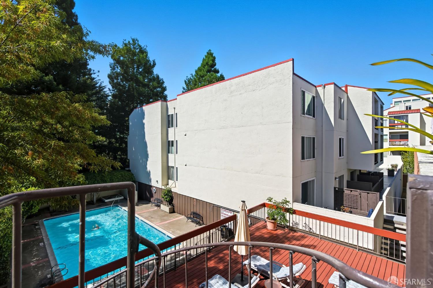 Detail Gallery Image 21 of 28 For 288 Whitmore St 125b,  Oakland,  CA 94611 - 1 Beds | 1 Baths