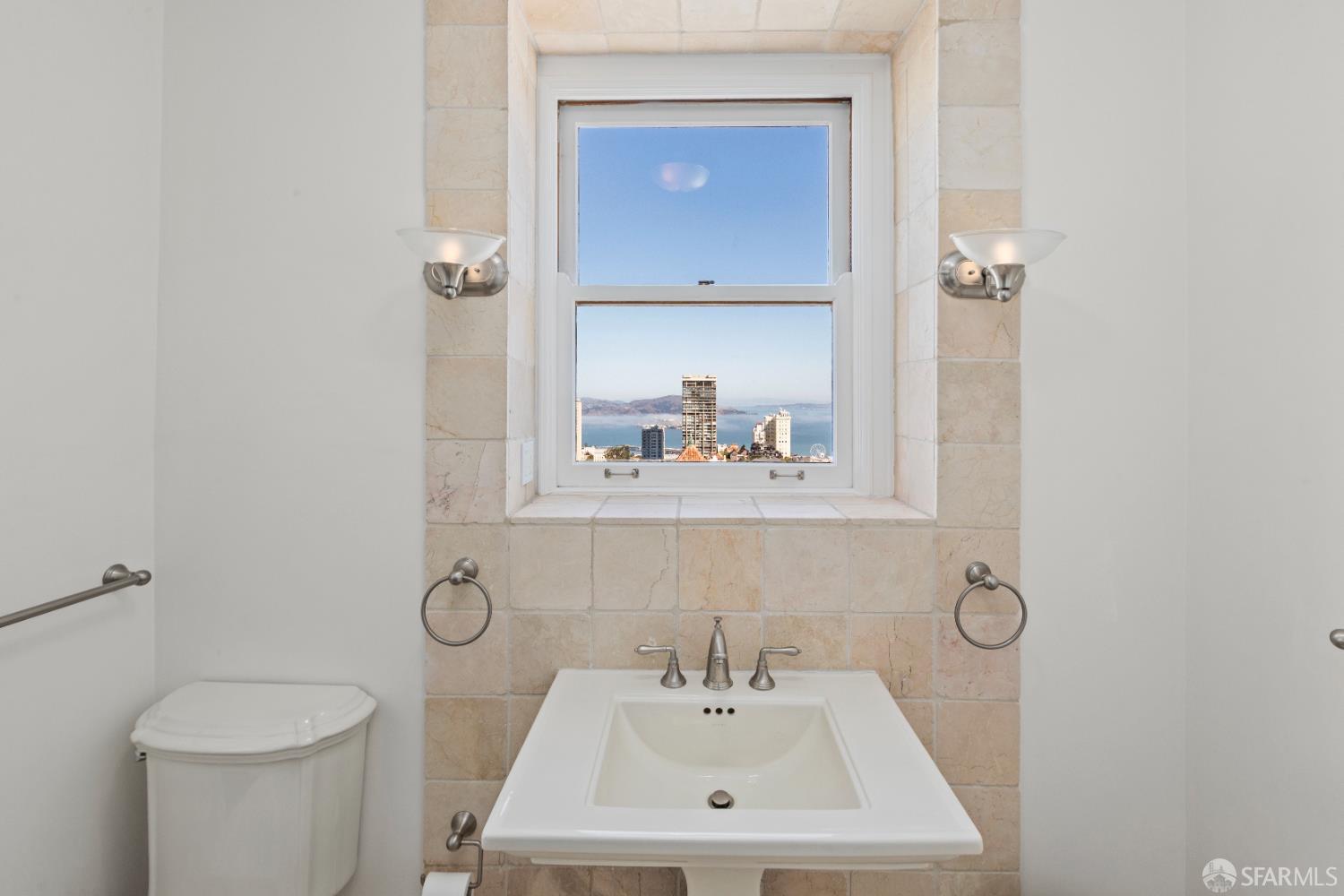 Detail Gallery Image 31 of 48 For 1250 Jones St #1602,  San Francisco,  CA 94109 - 2 Beds | 2 Baths