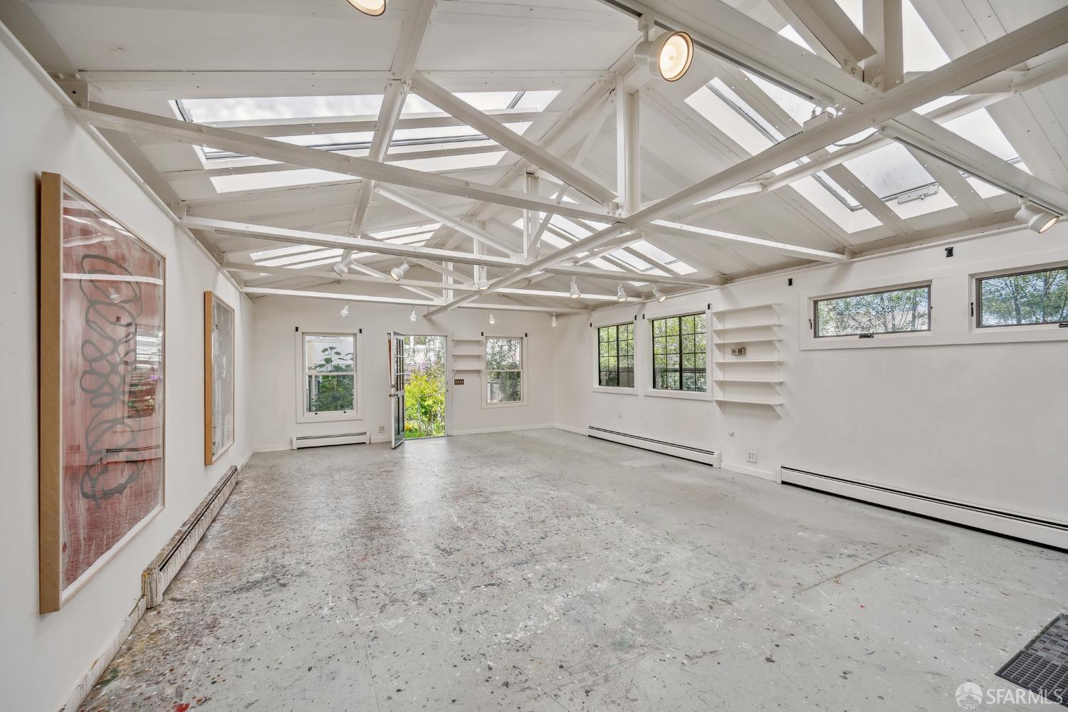 Detail Gallery Image 51 of 75 For 4047 Cesar Chavez St, San Francisco,  CA 94131 - 2 Beds | 1 Baths
