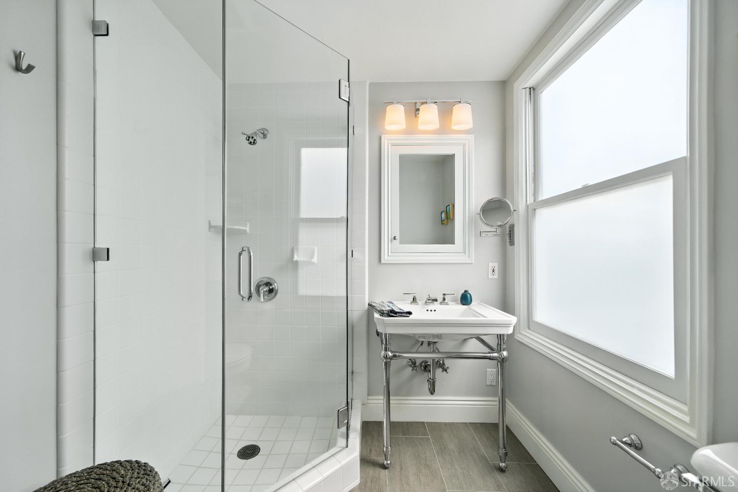 Detail Gallery Image 14 of 17 For 32 Harris Pl, San Francisco,  CA 94123 - 1 Beds | 1 Baths