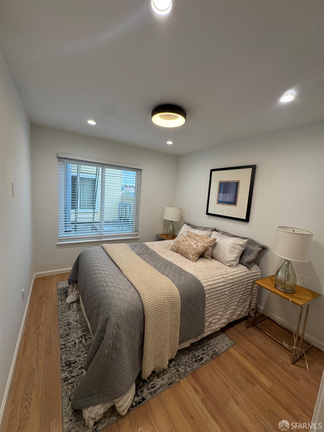 Detail Gallery Image 11 of 25 For 2225 Vicente St #1,  San Francisco,  CA 94116 - 3 Beds | 2 Baths