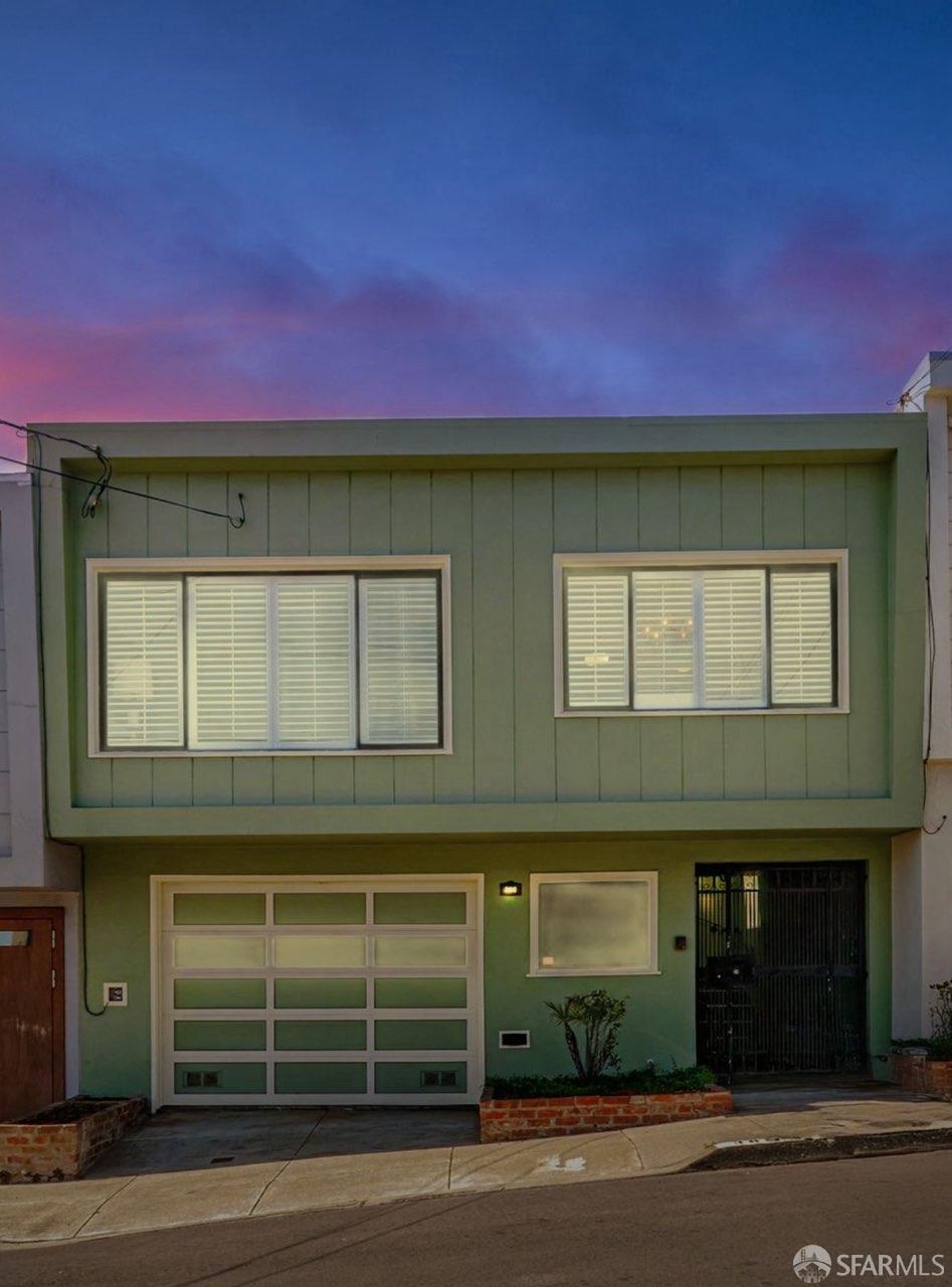 Detail Gallery Image 1 of 45 For 366 Harvard St, San Francisco,  CA 94134 - 4 Beds | 2 Baths