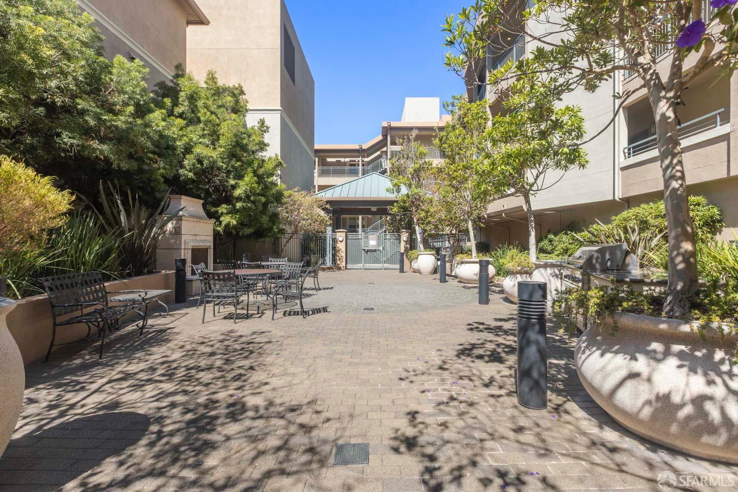 Detail Gallery Image 37 of 38 For 1388 Broadway #309,  Millbrae,  CA 94030 - 3 Beds | 2 Baths
