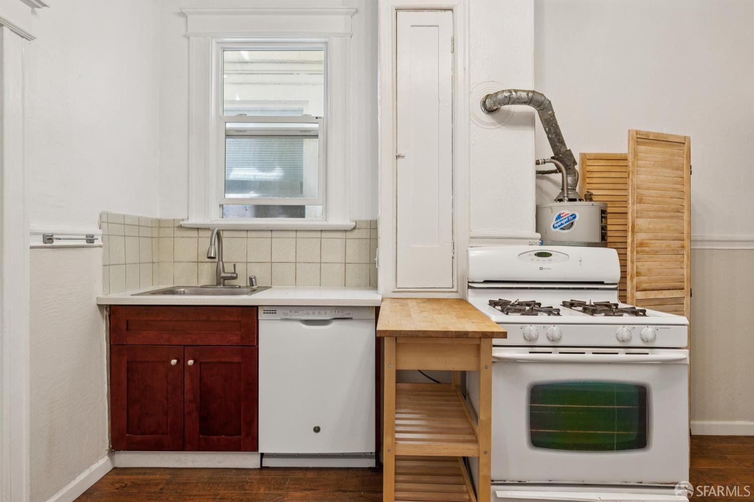 Detail Gallery Image 14 of 23 For 453 Union St, San Francisco,  CA 94133 - – Beds | – Baths