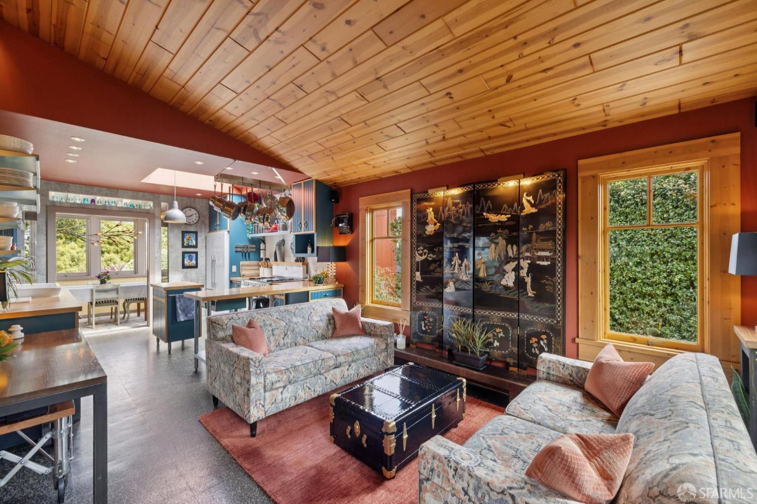 Detail Gallery Image 7 of 81 For 114 Shakespeare St, San Francisco,  CA 94112 - 2 Beds | 2 Baths