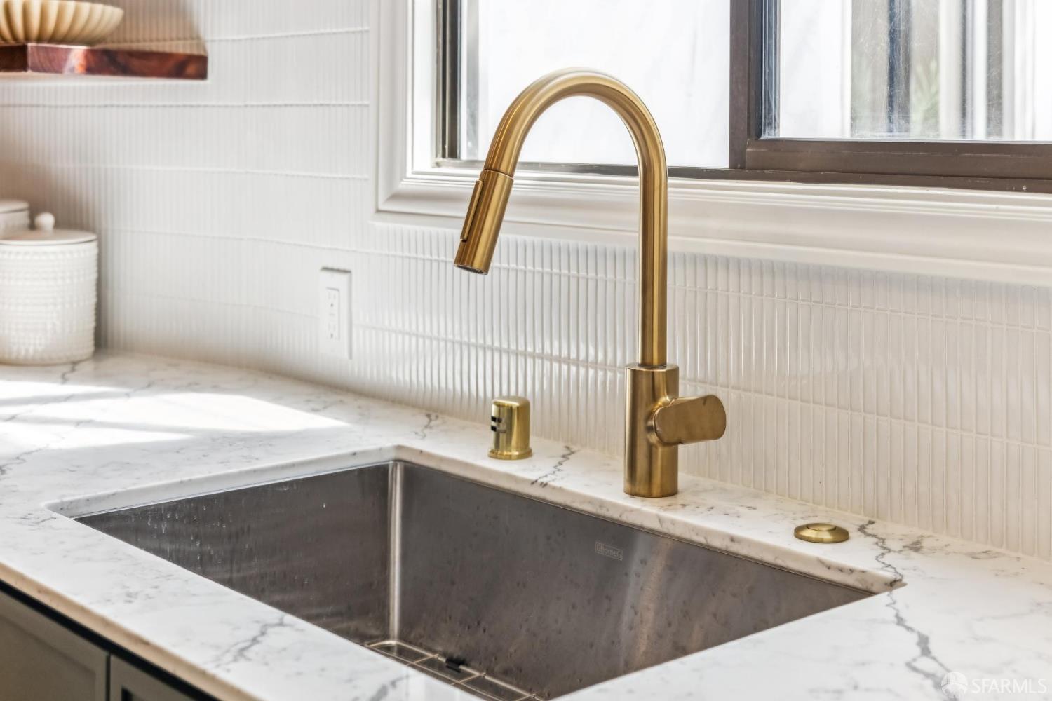 Detail Gallery Image 26 of 70 For 26 Albion St, San Francisco,  CA 94103 - 3 Beds | 2 Baths