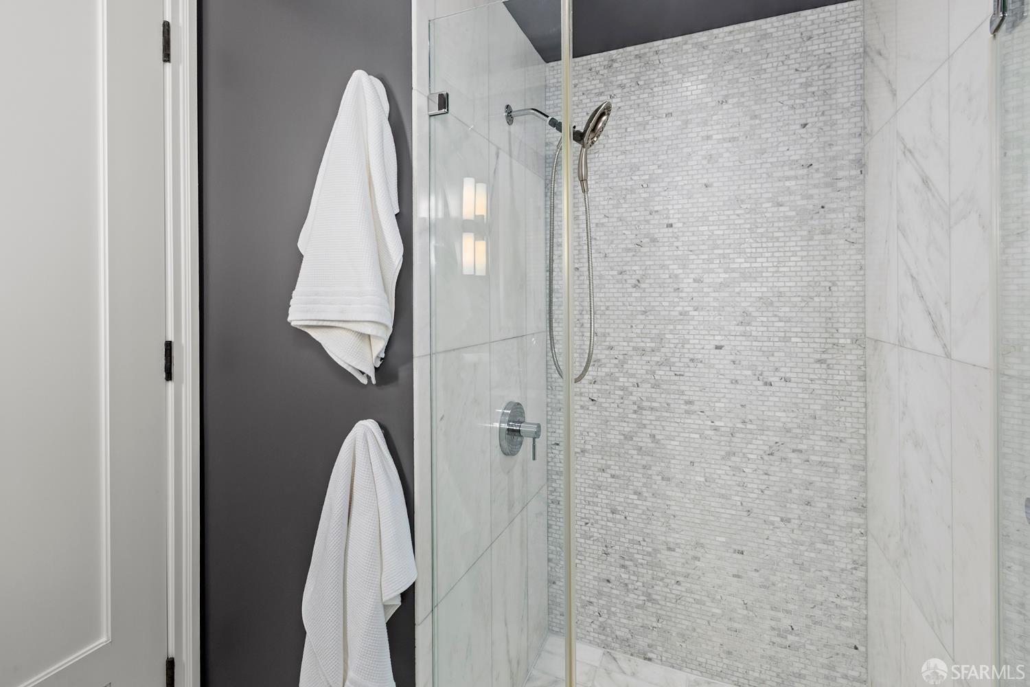 Detail Gallery Image 13 of 47 For 2360 Folsom St a,  San Francisco,  CA 94110 - 2 Beds | 1 Baths