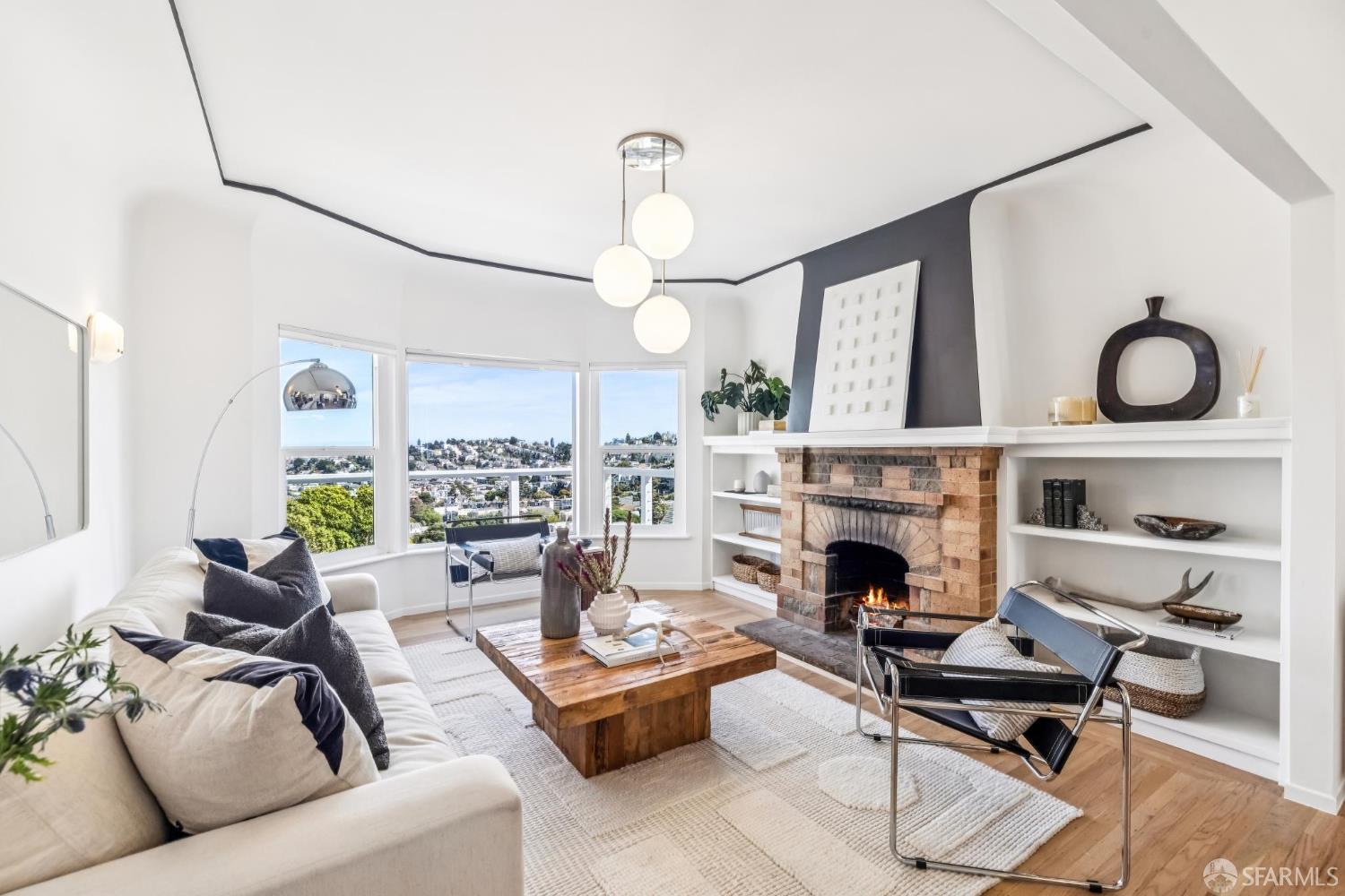 Detail Gallery Image 3 of 97 For 59 Mars St, San Francisco,  CA 94114 - 3 Beds | 2 Baths