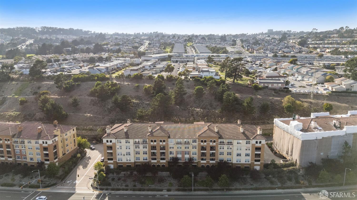Detail Gallery Image 39 of 41 For 2210 Gellert Blvd #5111,  South San Francisco,  CA 9408 - 3 Beds | 2 Baths