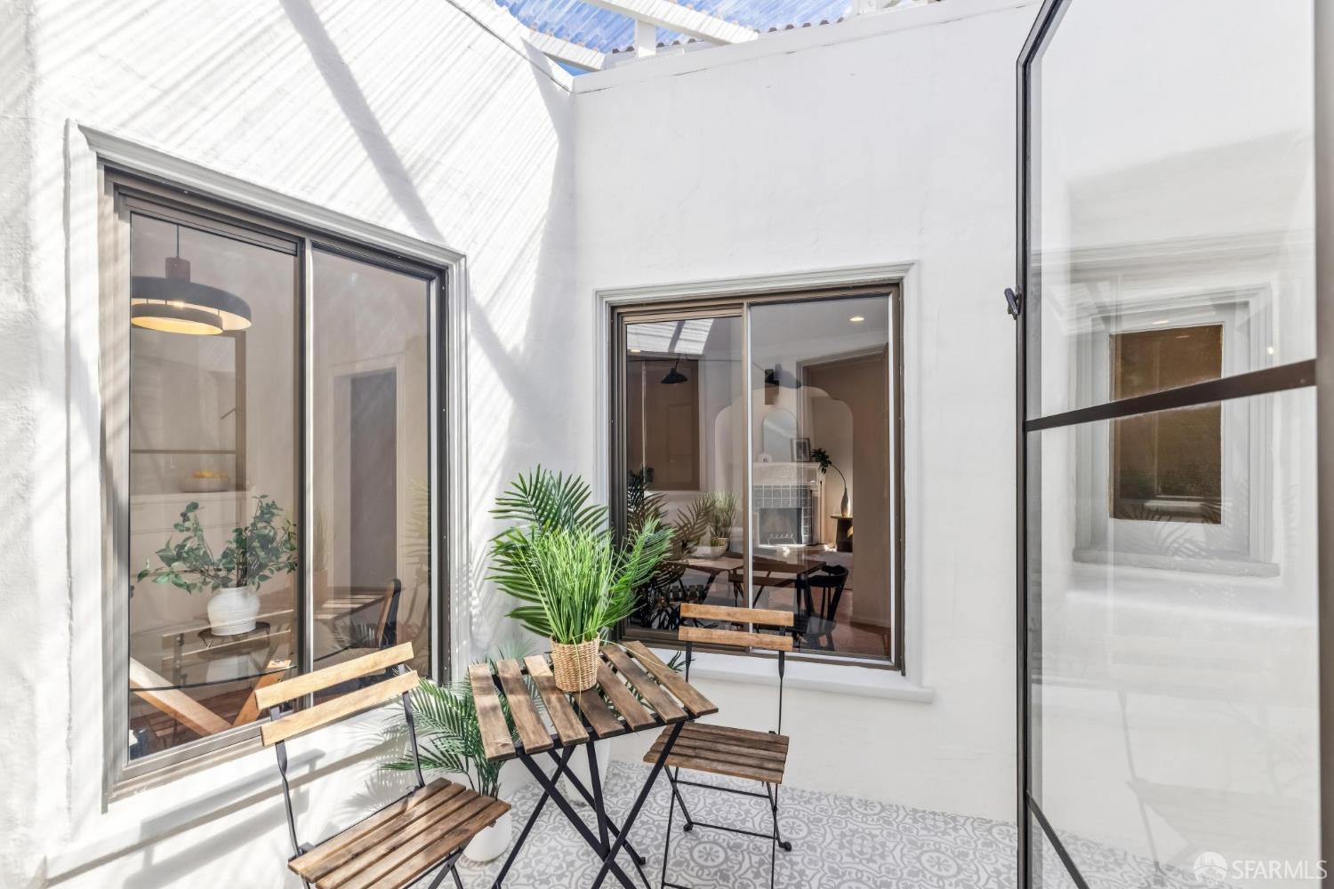 Detail Gallery Image 33 of 70 For 26 Albion St, San Francisco,  CA 94103 - 3 Beds | 2 Baths