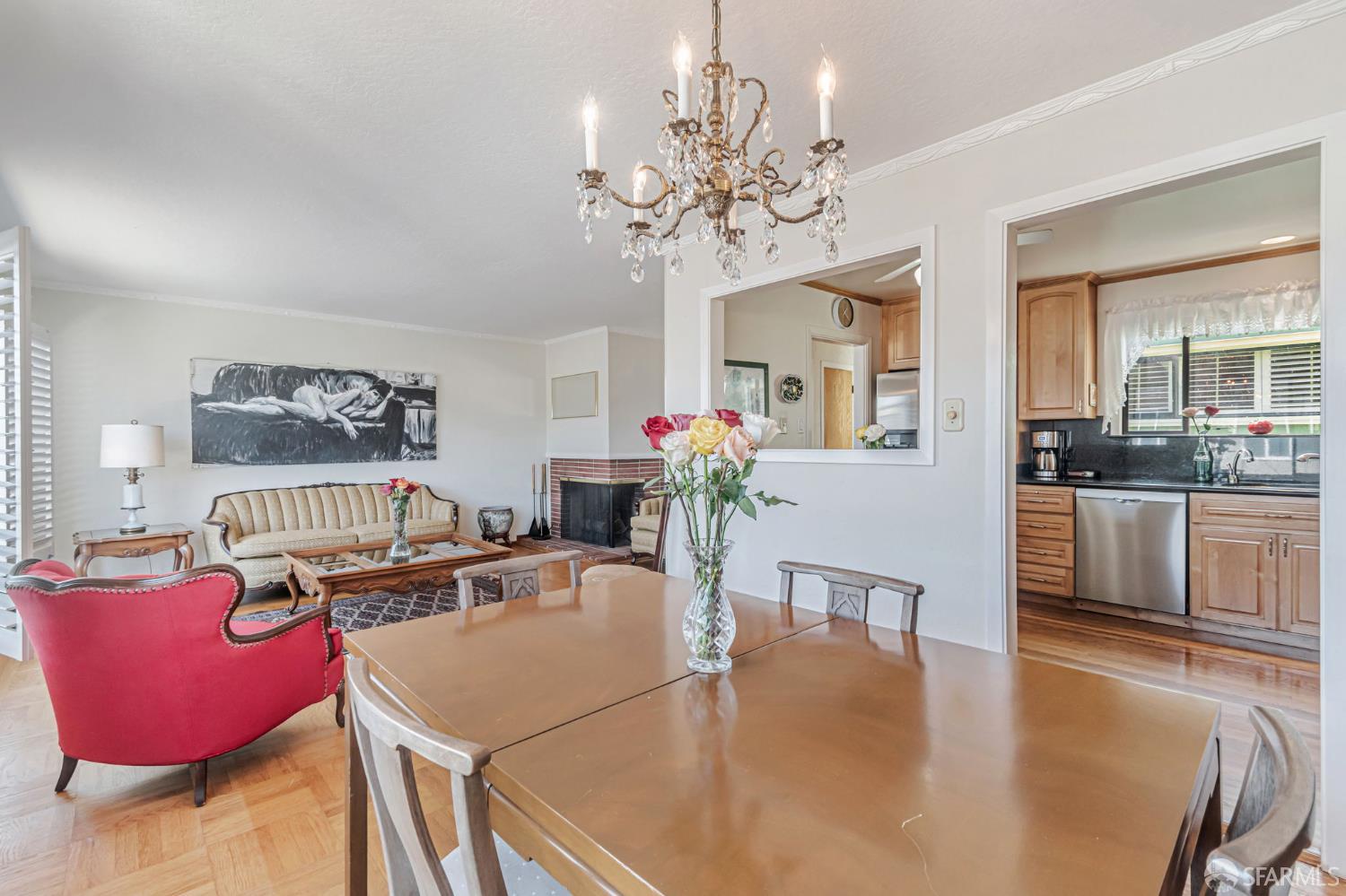Detail Gallery Image 11 of 45 For 366 Harvard St, San Francisco,  CA 94134 - 4 Beds | 2 Baths