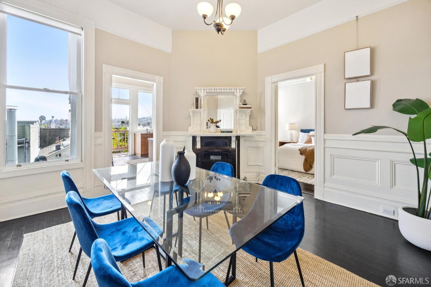 Detail Gallery Image 15 of 22 For 563 Haight St, San Francisco,  CA 94117 - 3 Beds | 1 Baths
