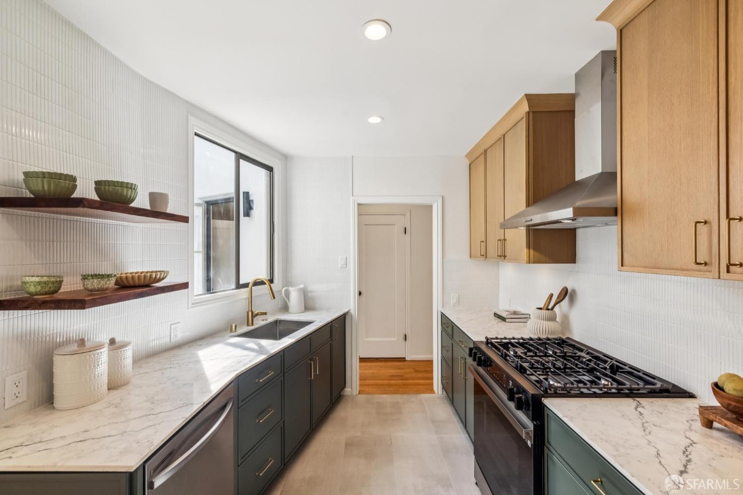 Detail Gallery Image 27 of 70 For 26 Albion St, San Francisco,  CA 94103 - 3 Beds | 2 Baths