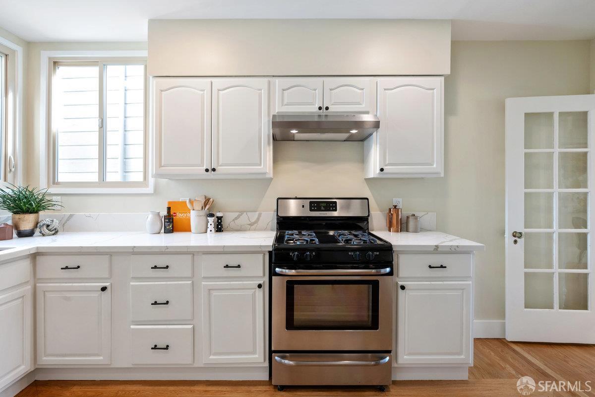 Detail Gallery Image 14 of 71 For 291 Capistrano Ave, San Francisco,  CA 94112 - 2 Beds | 1 Baths