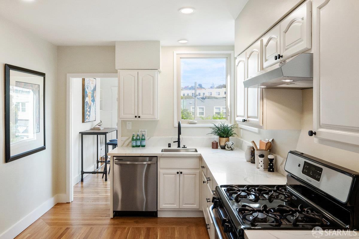 Detail Gallery Image 13 of 71 For 291 Capistrano Ave, San Francisco,  CA 94112 - 2 Beds | 1 Baths