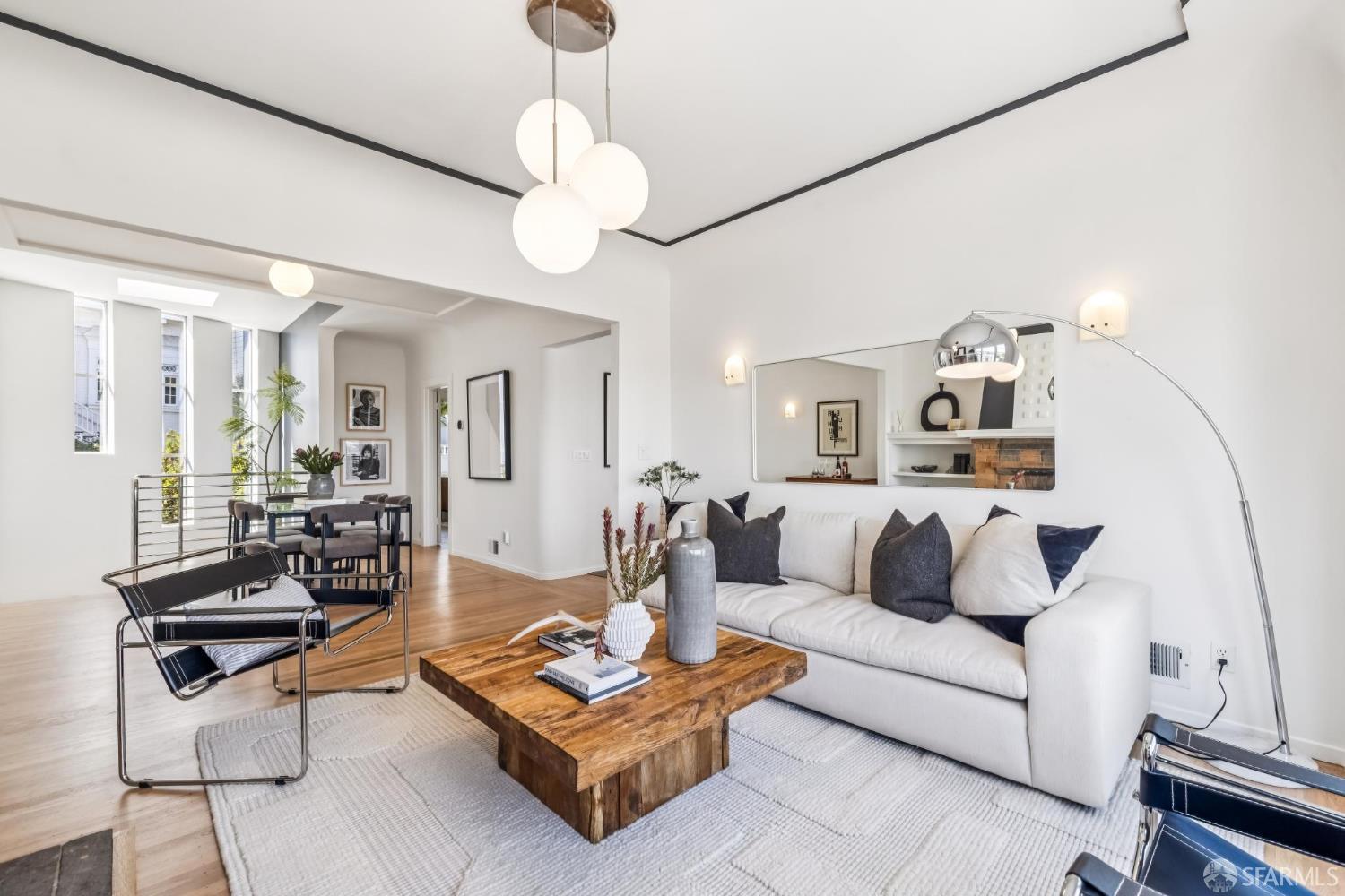 Detail Gallery Image 11 of 97 For 59 Mars St, San Francisco,  CA 94114 - 3 Beds | 2 Baths