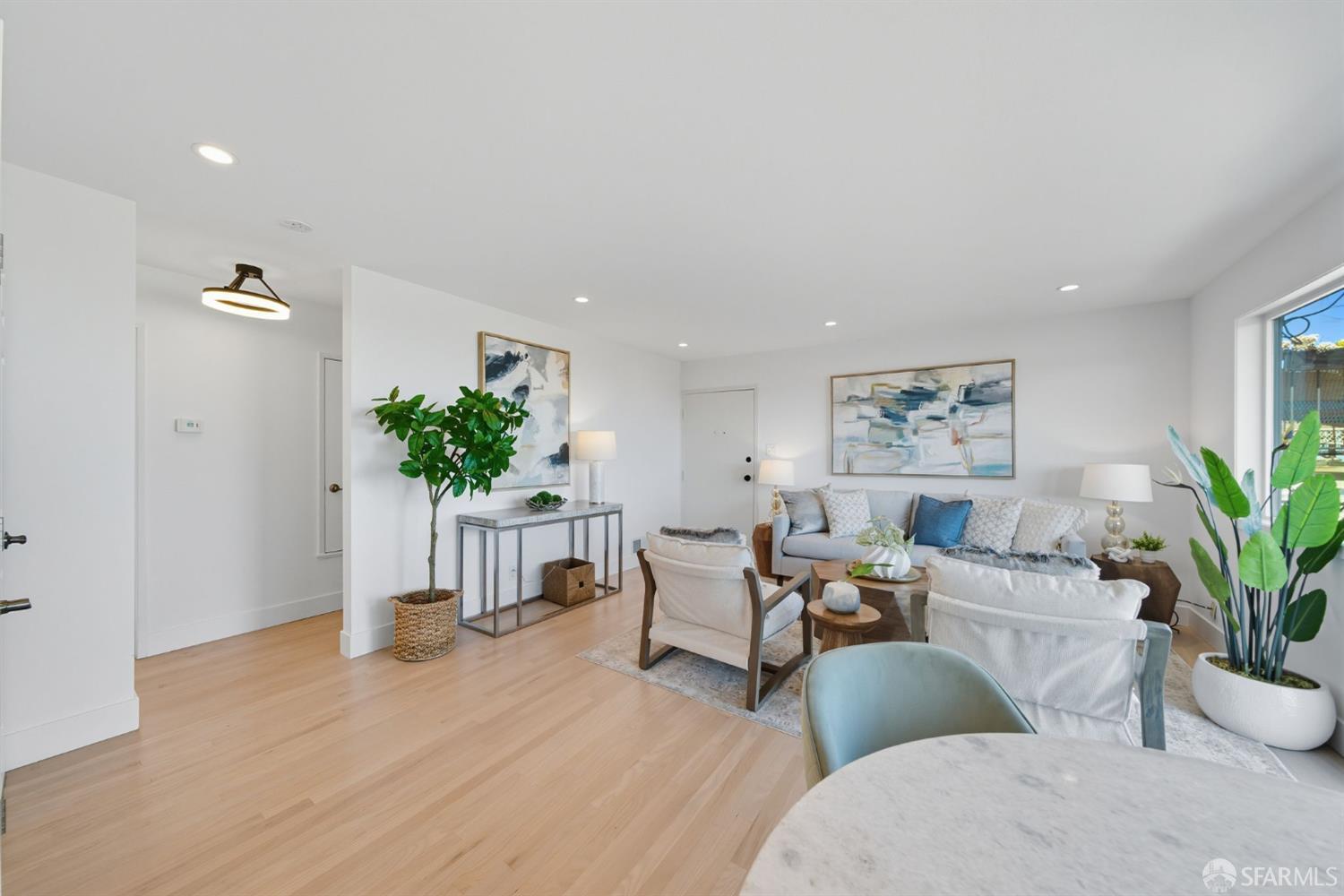 Photo #11: 425074929 Listing: Photo #11
