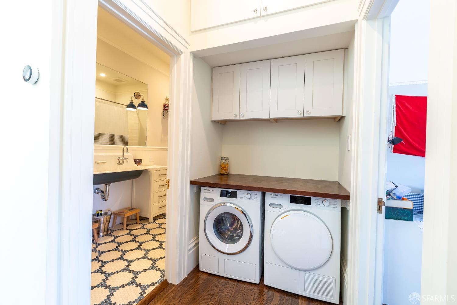 Detail Gallery Image 25 of 37 For 1315 Waller St, San Francisco,  CA 94117 - 5 Beds | 4/2 Baths