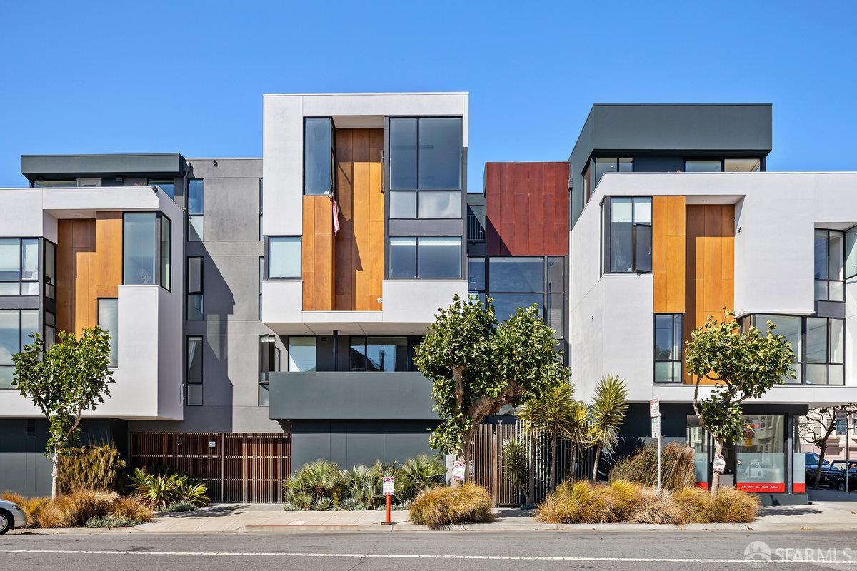 Detail Gallery Image 33 of 34 For 330 Cornwall St, San Francisco,  CA 94118 - 3 Beds | 3 Baths