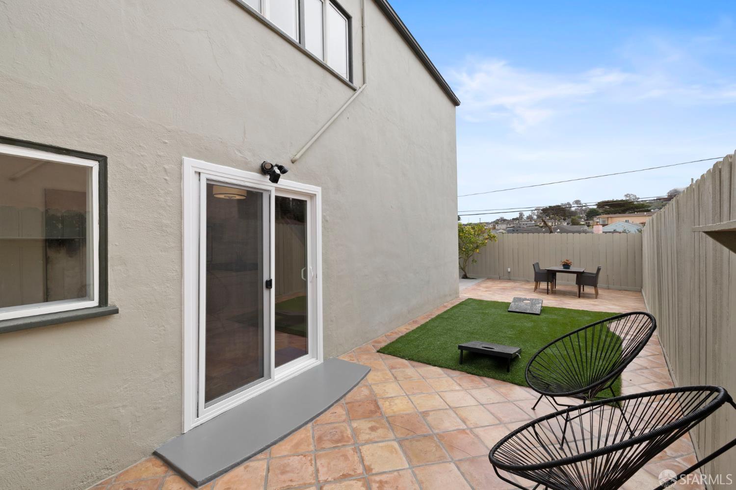 Detail Gallery Image 24 of 35 For 88 Fairlawn Ct, Daly City,  CA 94015 - 4 Beds | 2 Baths