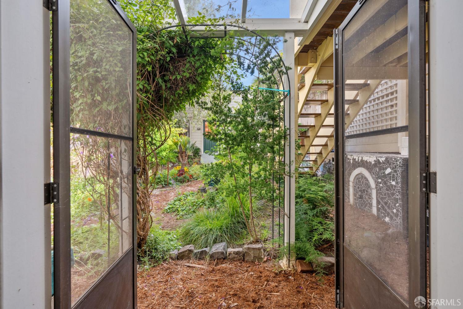 Detail Gallery Image 65 of 75 For 4047 Cesar Chavez St, San Francisco,  CA 94131 - 2 Beds | 1 Baths