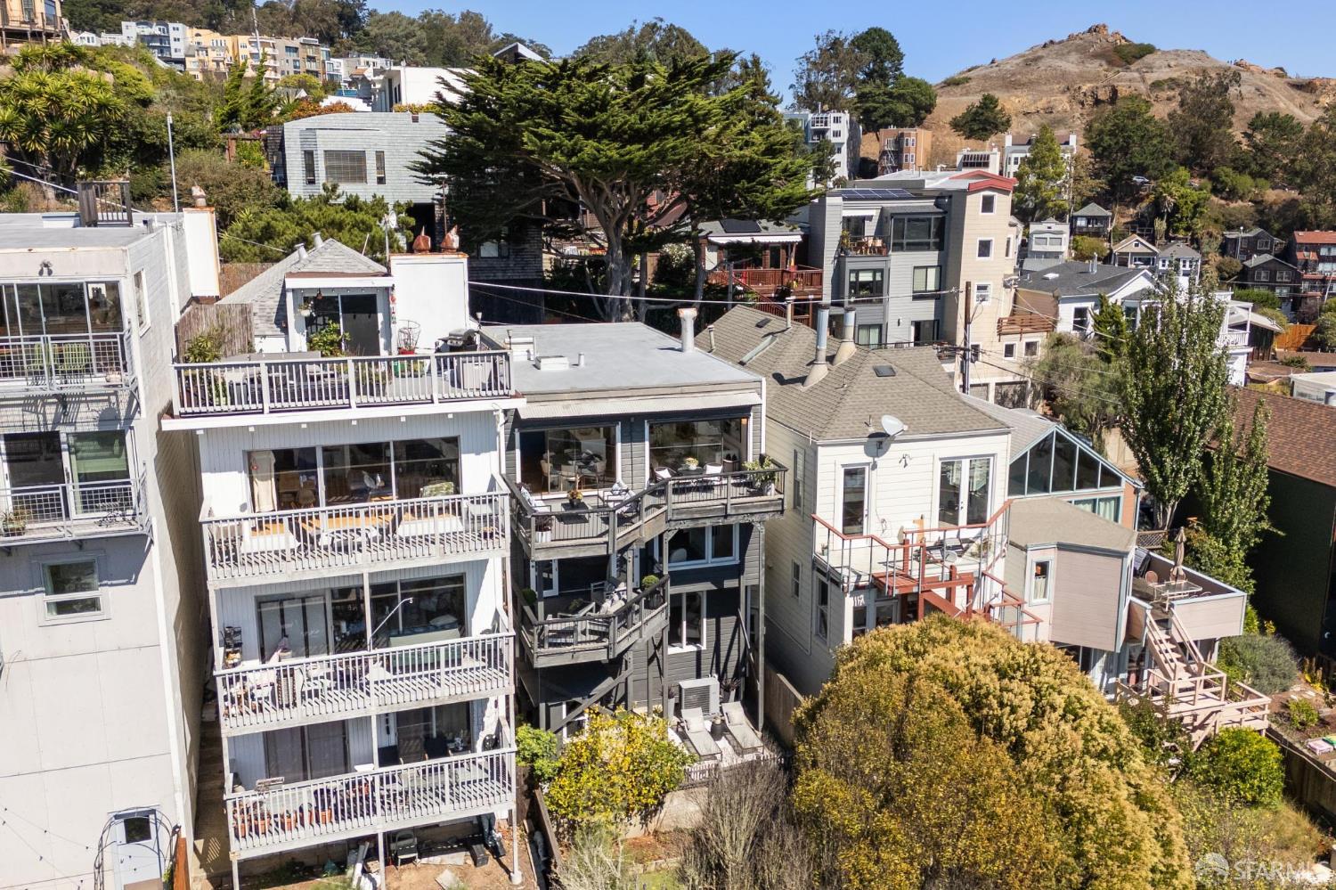 Detail Gallery Image 45 of 47 For 27 Saturn St, San Francisco,  CA 94114 - 3 Beds | 2 Baths