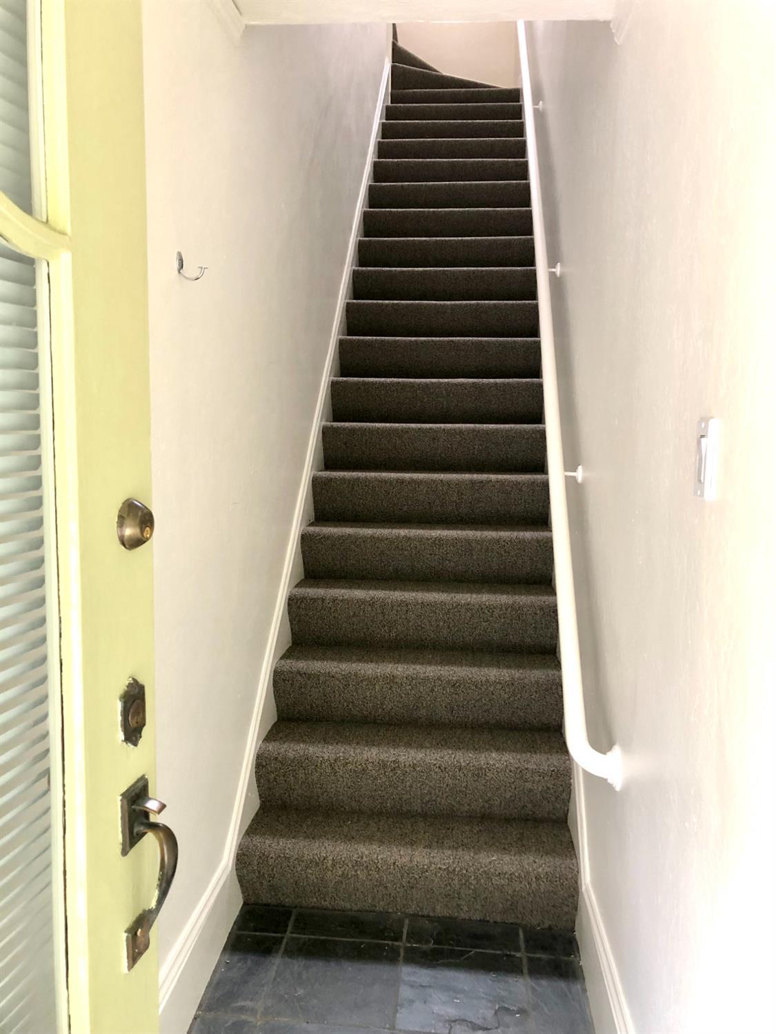 Detail Gallery Image 4 of 22 For 174 Corbett Ave, San Francisco,  CA 94114 - 1 Beds | 1 Baths