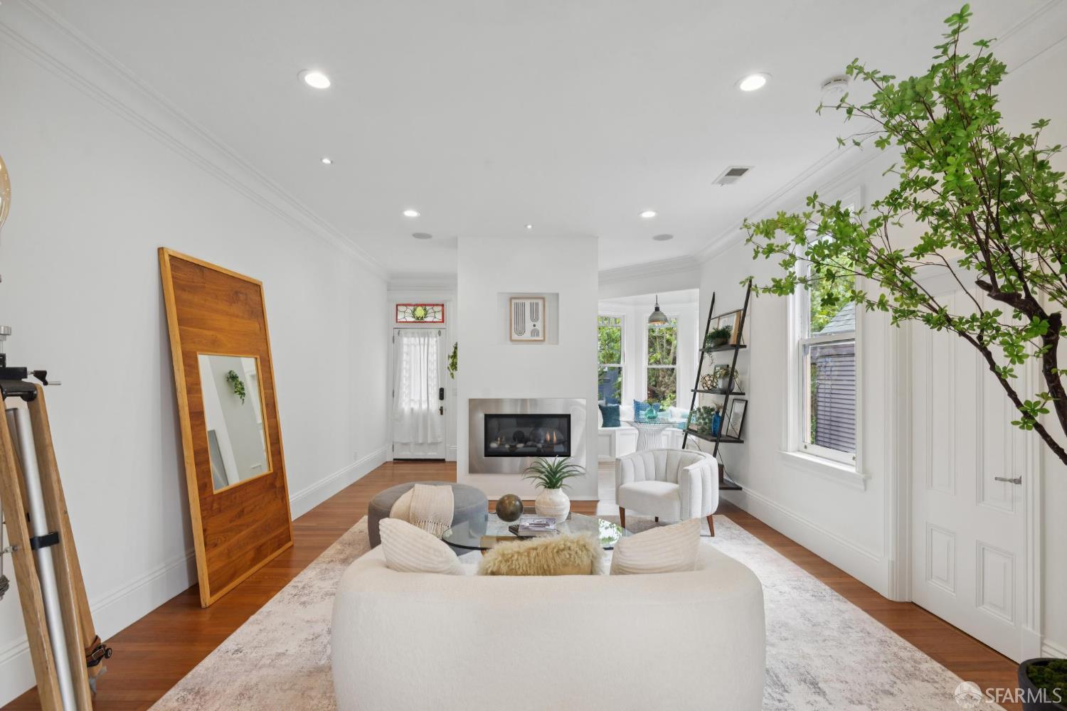 Detail Gallery Image 14 of 61 For 8 Mateo St, San Francisco,  CA 94131 - 3 Beds | 2/1 Baths