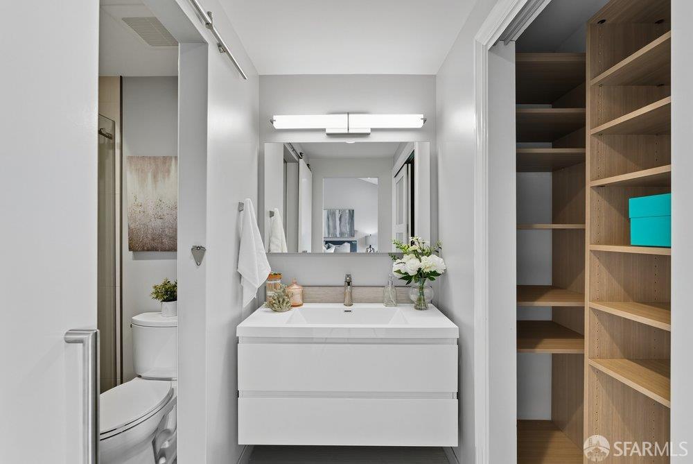 Detail Gallery Image 24 of 38 For 1074 Eagle Ln, Foster City,  CA 94404 - 3 Beds | 2/1 Baths