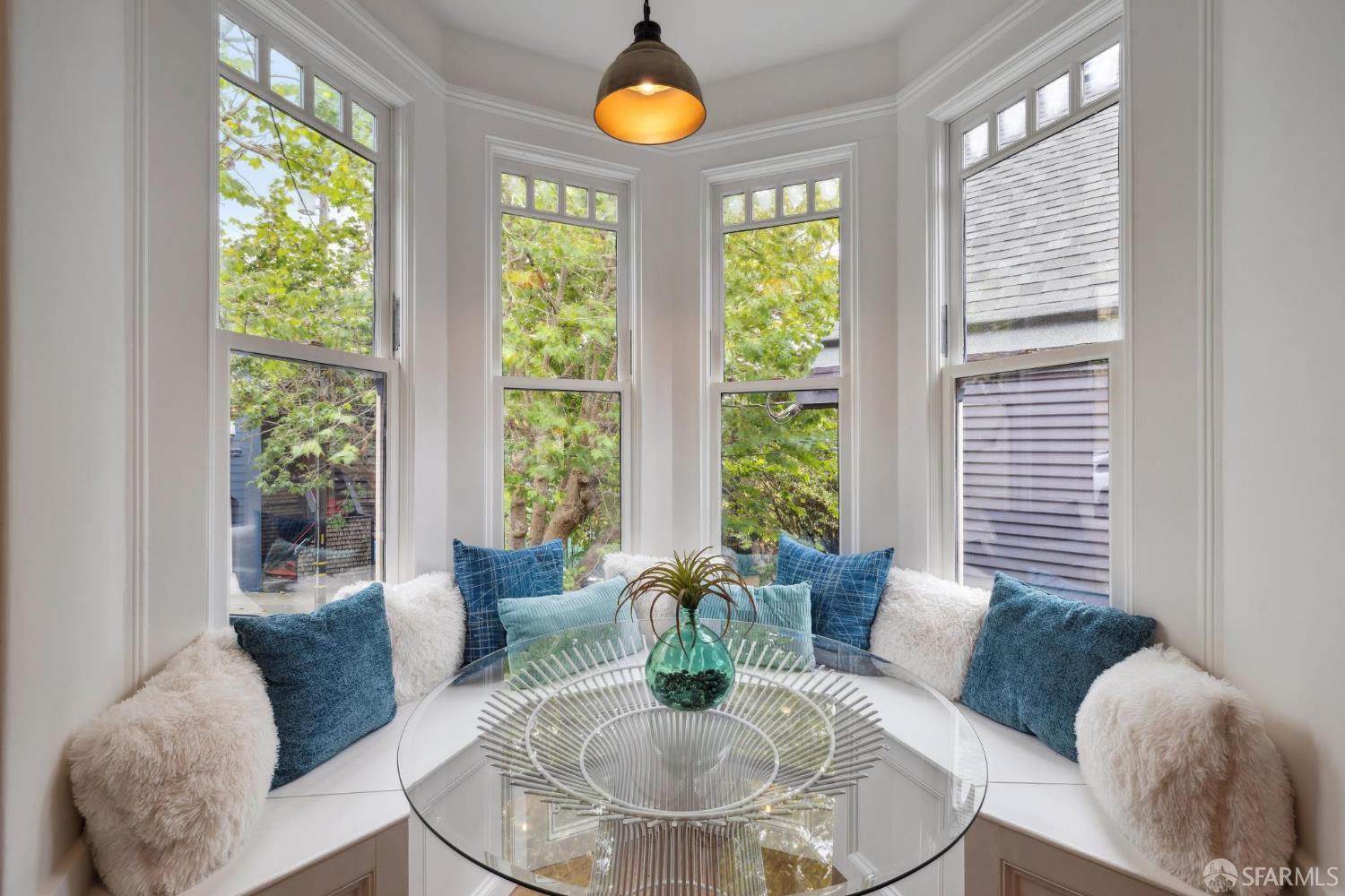 Detail Gallery Image 8 of 61 For 8 Mateo St, San Francisco,  CA 94131 - 3 Beds | 2/1 Baths