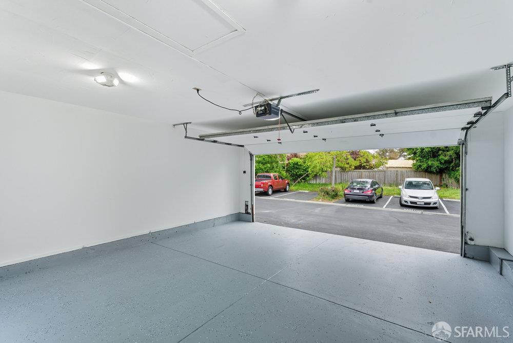 Detail Gallery Image 31 of 38 For 1074 Eagle Ln, Foster City,  CA 94404 - 3 Beds | 2/1 Baths