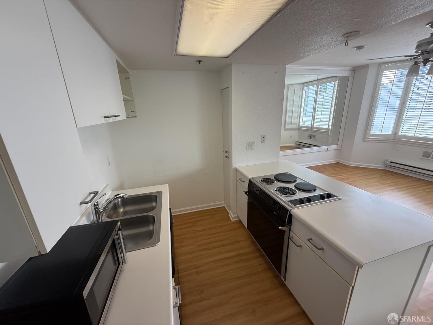 Detail Gallery Image 2 of 19 For 201 Harrison St #902,  San Francisco,  CA 94105 - 0 Beds | 1 Baths