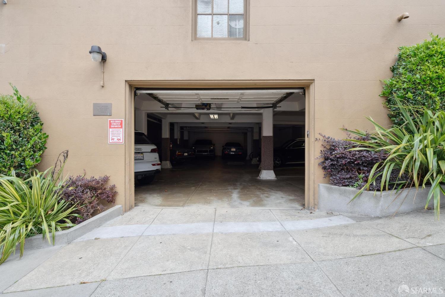 Photo #18: 425063729 Listing: Photo #18
