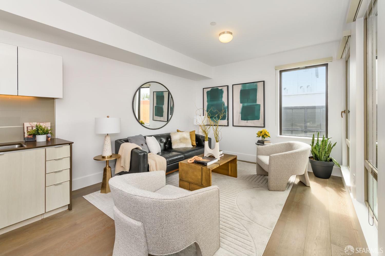 Photo #2: 425075457 Listing 